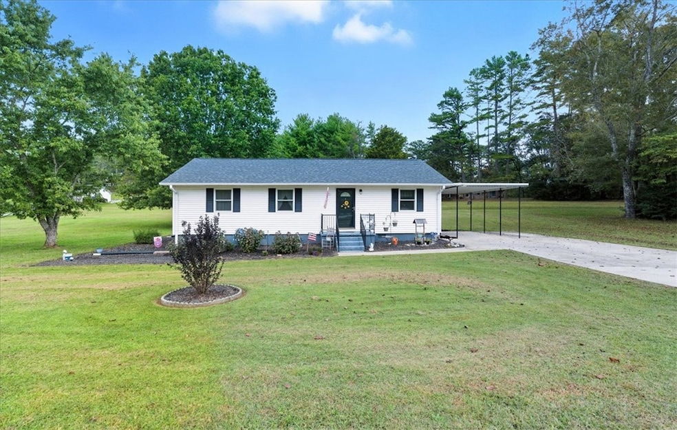 1050 Highlands Hwy, Walhalla, SC 29691 - photo 1