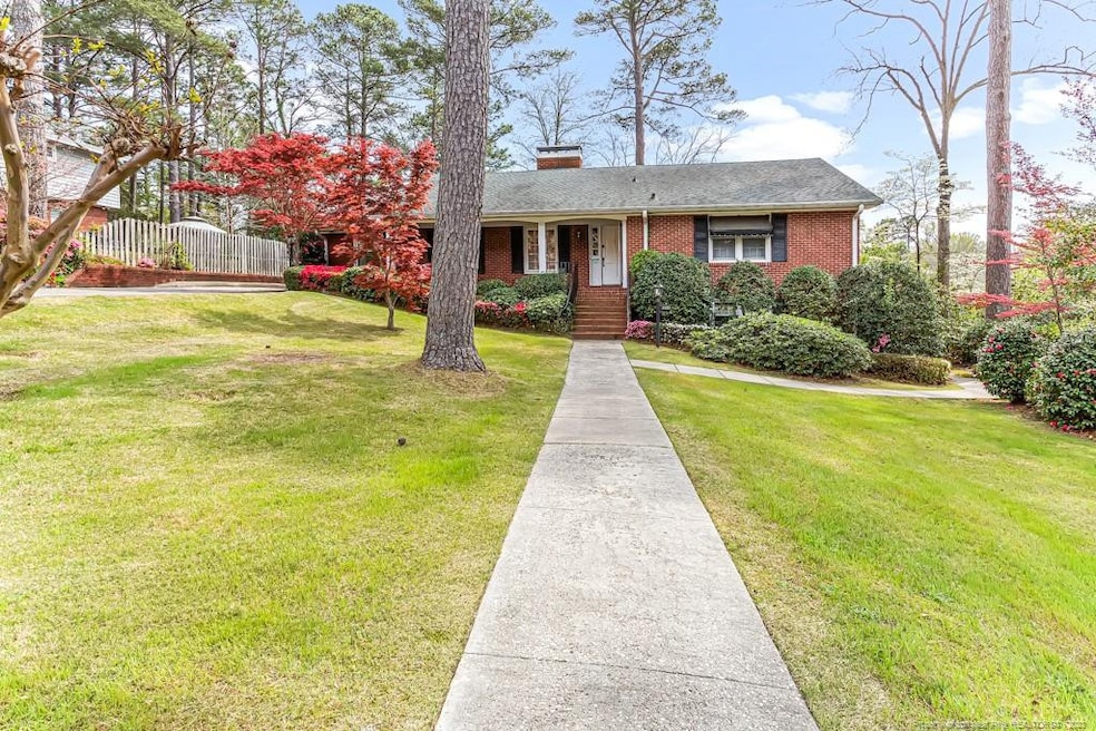 2223 Kingswood Rd, Fayetteville, NC 28303 - photo 1