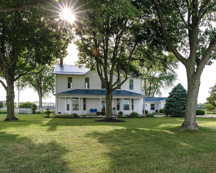 18525 Commercial Point Rd, Circleville, OH 43113 - photo 1