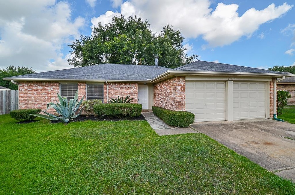 7419 Crystalglen Ln, Houston, TX 77095 - photo 1