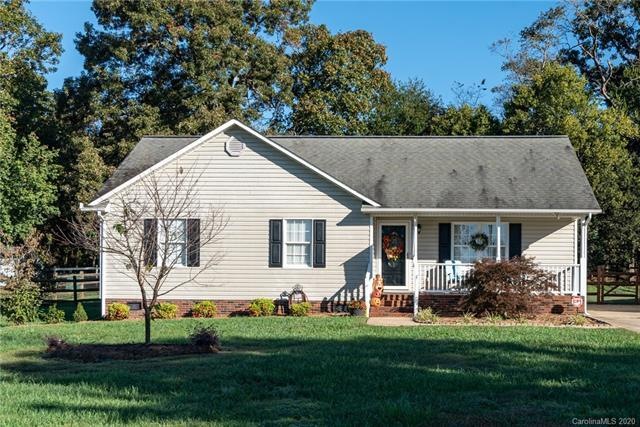 2642 Gold Rush Dr, Lincolnton, NC 28092 - photo 1