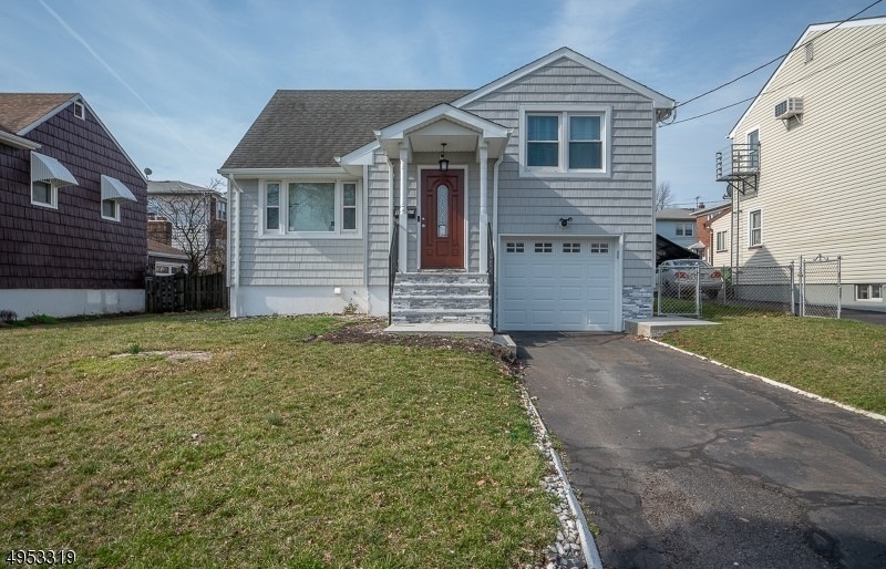 1022 Mopsick Ave, Linden, NJ 07036 - photo 1