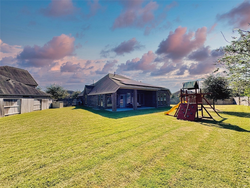 This might be the biggest backyard on the block!