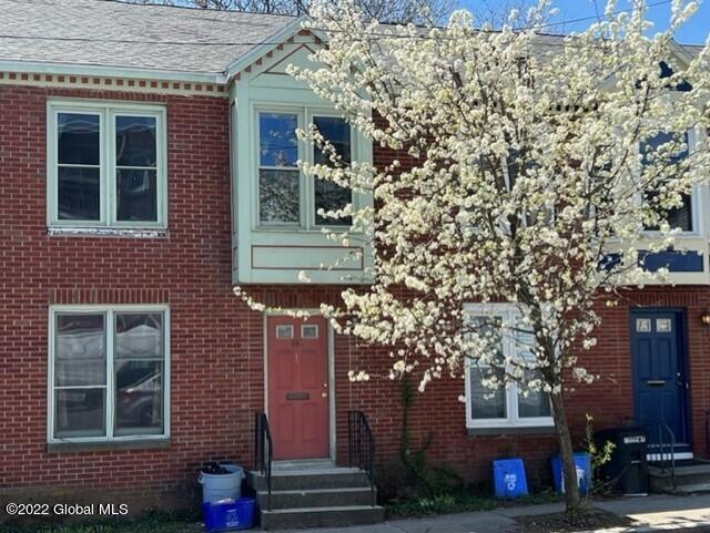 190 Jefferson St, Albany, NY 12210 - photo 1