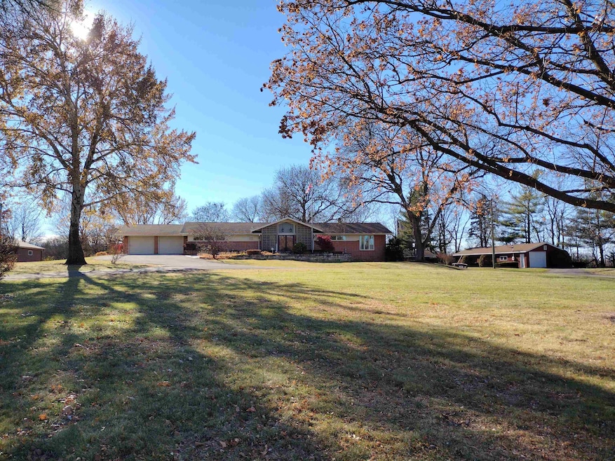 4910 Kilburn Ave, Rockford, IL 61101 - photo 1