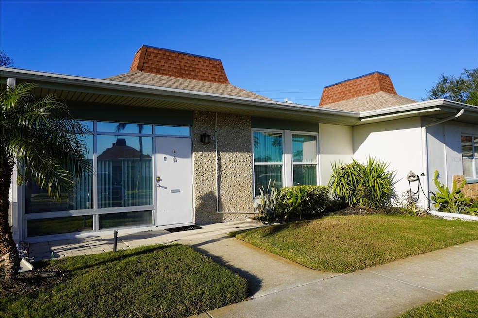 4361 Tahitian Gardens Cir unit C, Holiday, FL 34691 - photo 1