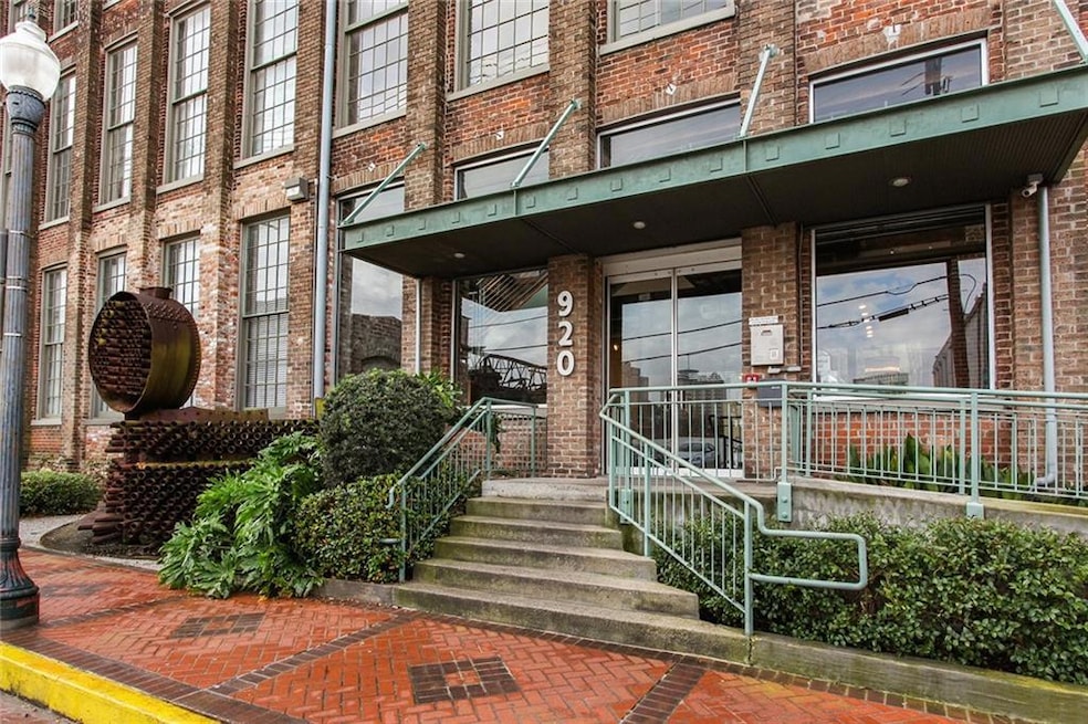 The Cotton Mill unit 256, New Orleans, LA 70130 - photo 1