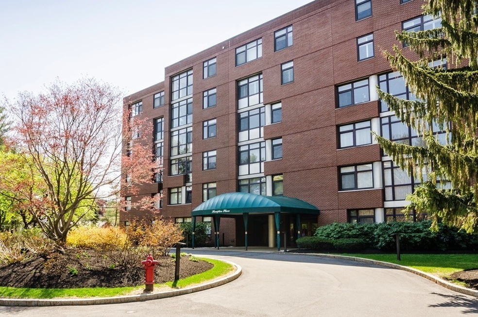 Hampton Place unit 102N, Chestnut Hill, MA 02467 - photo 1