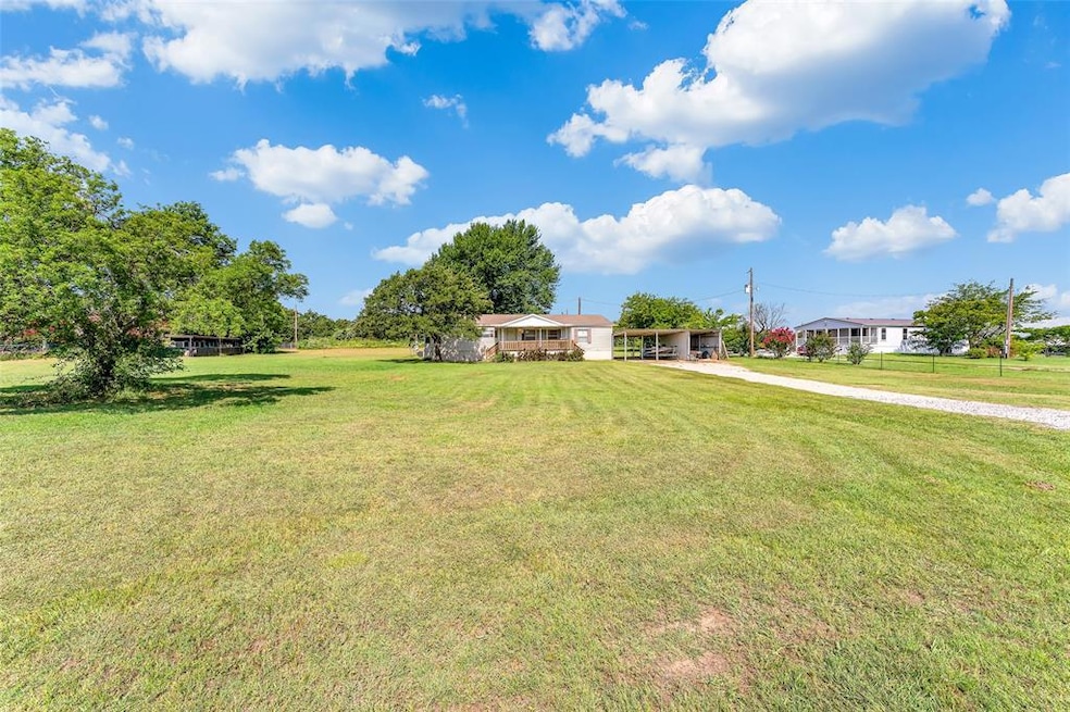 165 Fairview Ln, Springtown, TX 76082 - photo 1