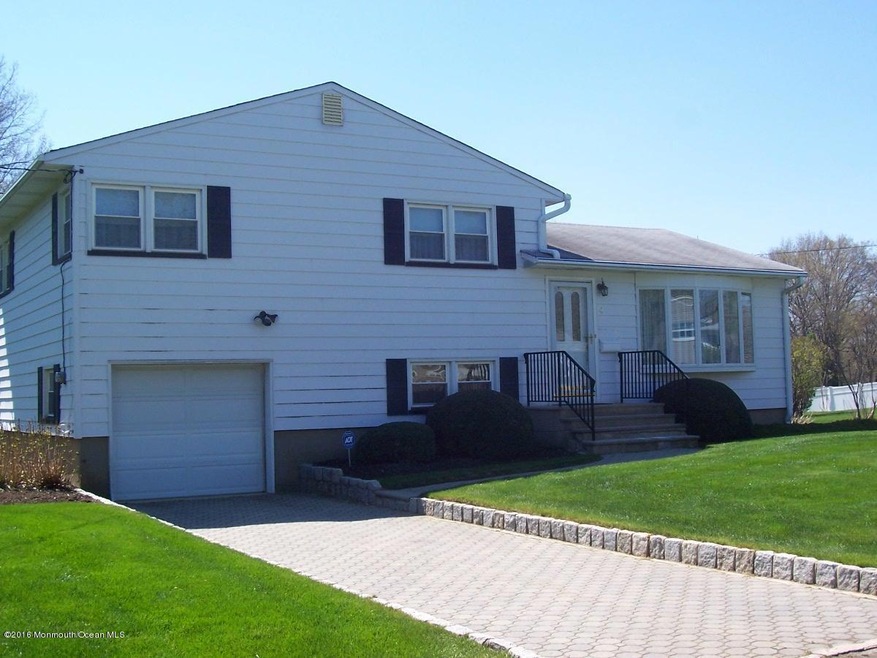 3 BEDROOM 1.5 BATH SPLIT LEVEL