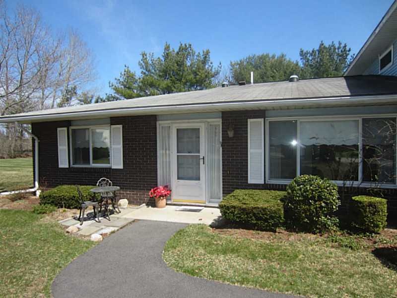 71 Fox Ridge Crescent unit 71, Warwick, RI 02886 - photo 1