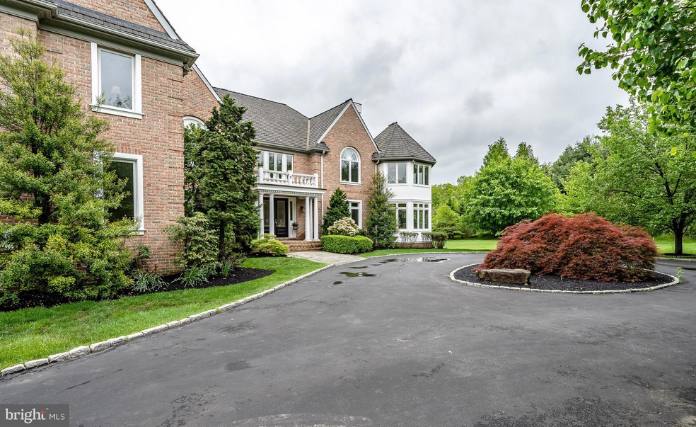 2 Dovecote Ln, Malvern, PA 19355 - photo 1