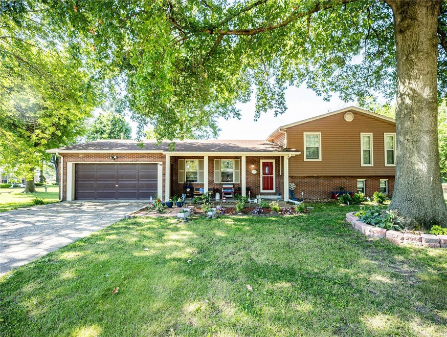 55 Terry Ct, Granite City, IL 62040 - photo 1