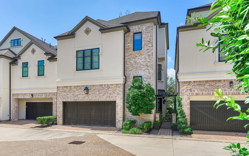 1513 Cunningham Parc Ln, Houston, TX 77055 - photo 1