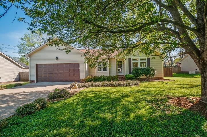 2007 Cobb Dr, Columbia, TN 38401 - photo 1