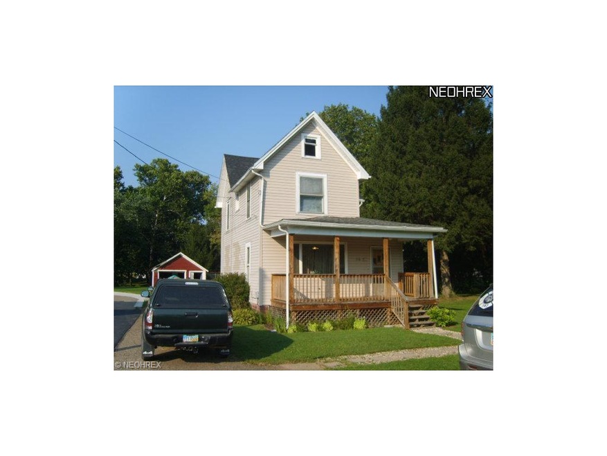 Attractive, remodeled, home next to Warsaw Park on