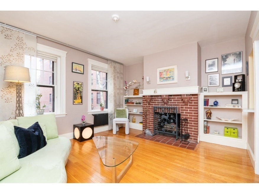 40 Linnaean St unit 4, Cambridge, MA 02138 - photo 1