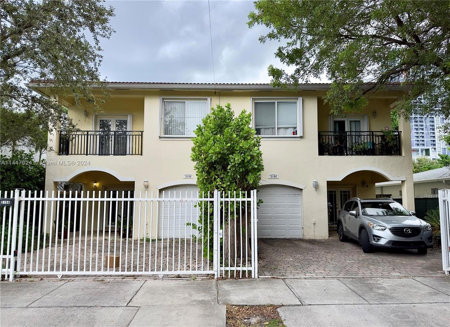 3156 & 3154 PLAZA STREET