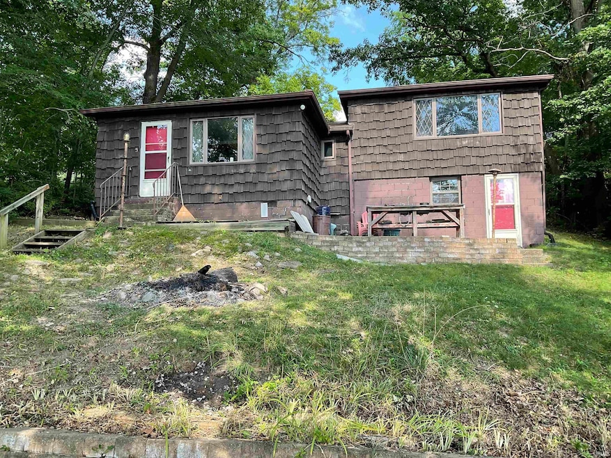 9501 N Koher Rd E, Syracuse, IN 46567 - photo 1