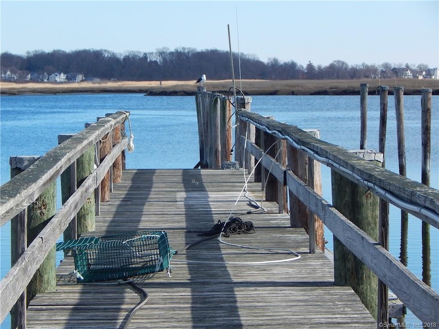 138 Housatonic Ave, Stratford, CT 06615 - photo 1