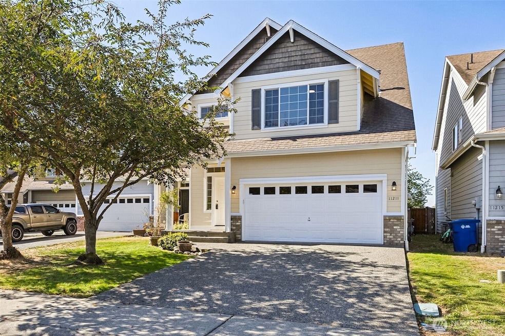 Under Contract $559,950