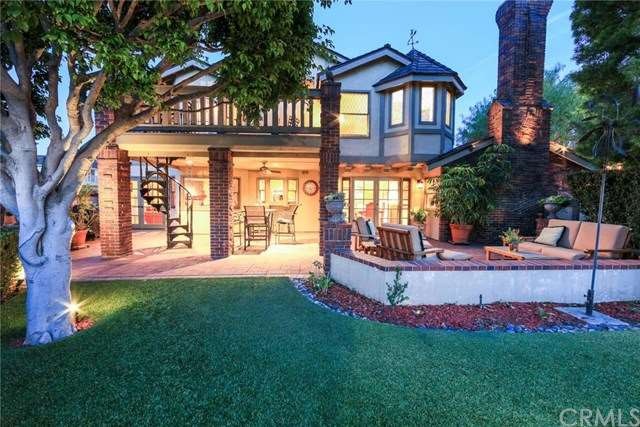CORNER LOT WITH LARGE BACKYARD