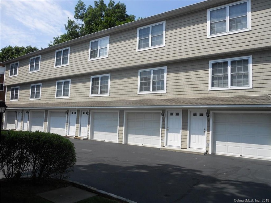 7 Dover St unit 2, Norwalk, CT 06850 - photo 1