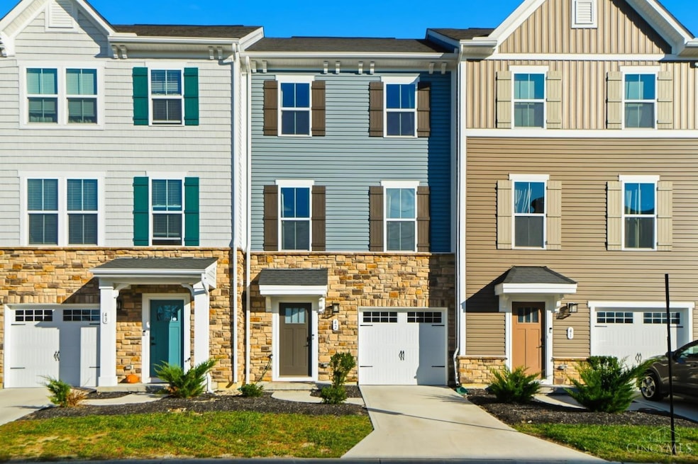 42 Wentworth Ln, Cincinnati, OH 45236 - photo 1