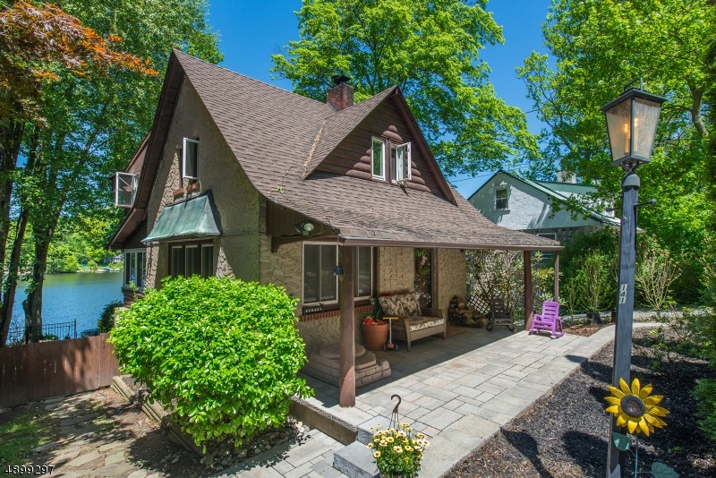 141 Point Breeze Dr, Hewitt, NJ 07421 - photo 1