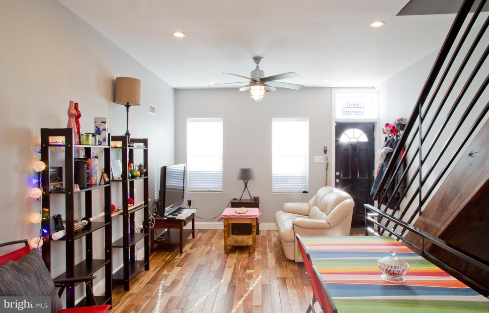 2227 Gerritt St, Philadelphia, PA 19146 - photo 1