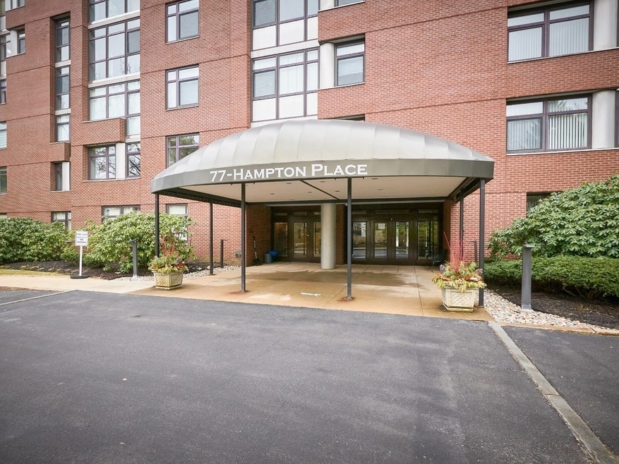 Hampton Place unit 306N, Chestnut Hill, MA 02467 - photo 1