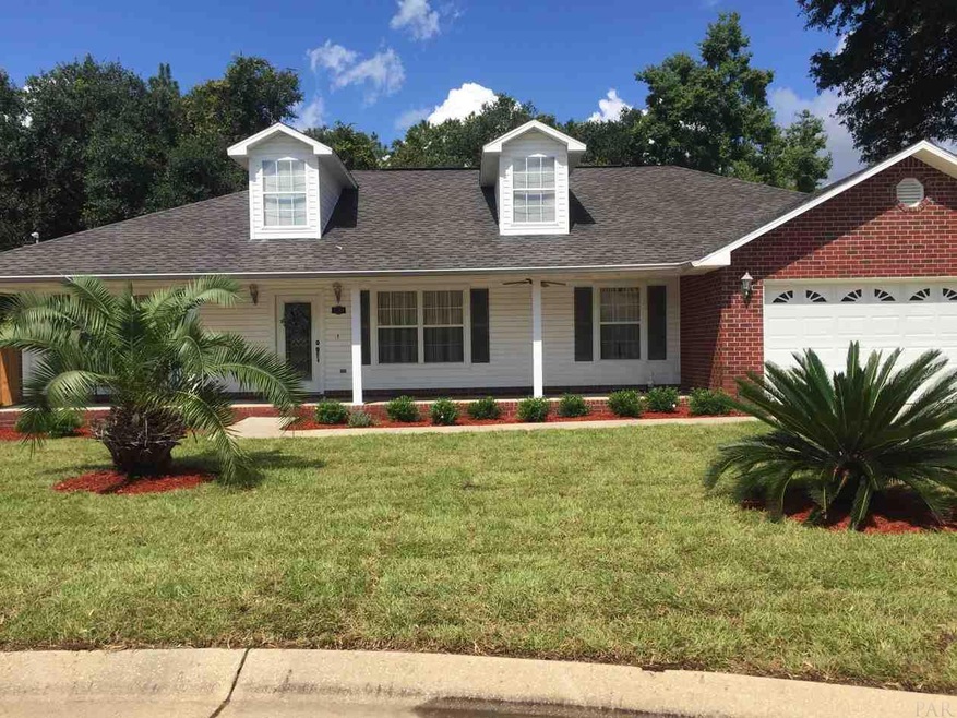 1760 Tillman Ln, Pensacola, FL 32526 - photo 1