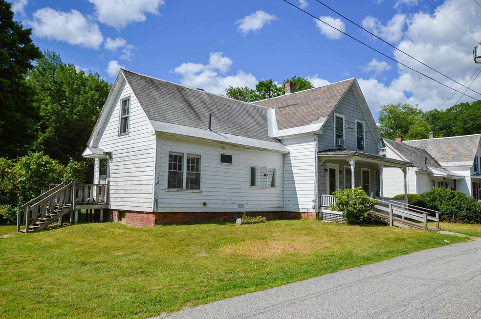 9 Meadow St, Ludlow, VT 05149 - photo 1