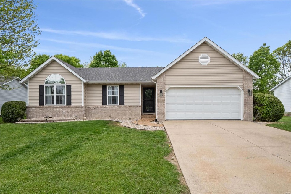 2329 Westchester Dr, Maryville, IL 62062 - photo 1