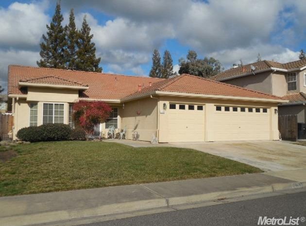 2388 Naturewood Dr, Oakdale, CA 95361 - photo 1