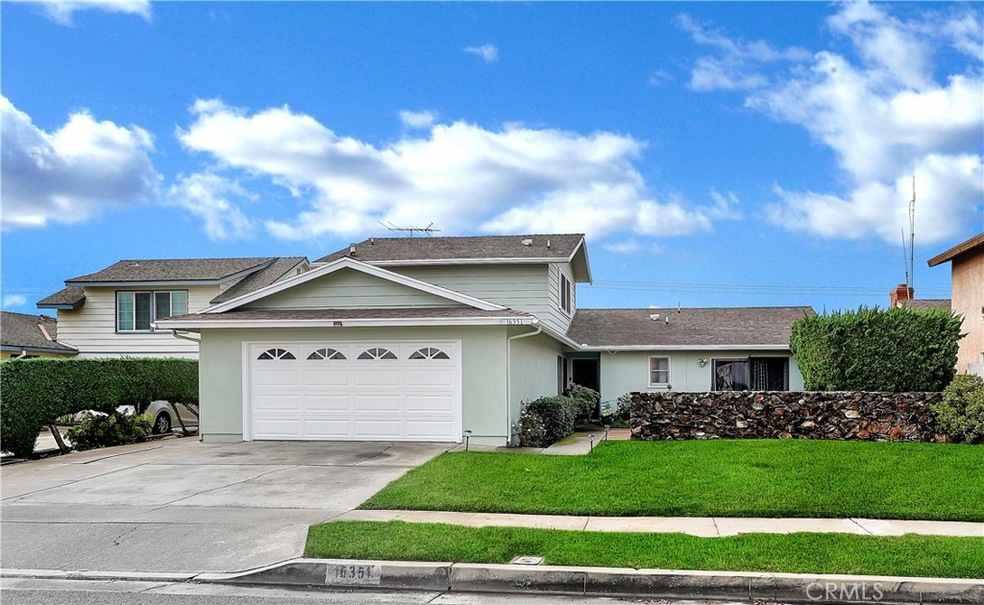 Most Desirable Largest Westmont Model. This Home Has 4 Bedrooms And 3 Bathrooms Having 2 Master Suites, One Up And One Down. Nice Curb Appeal With Roll Up Garage Door With Automatic Opener, Extra Wide Driveway For Parking and Grassy Front Yard