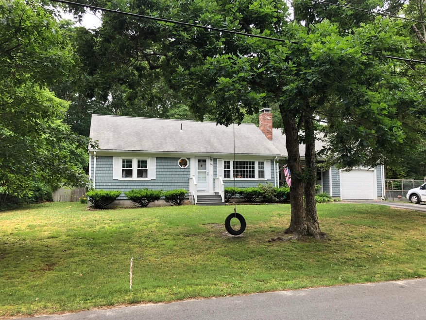 567 Mariner Cir, Cotuit, MA 02635 - photo 1