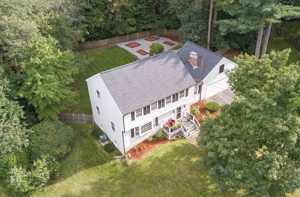 18 Clydesdale Cir, Nashua, NH 03062 - photo 1