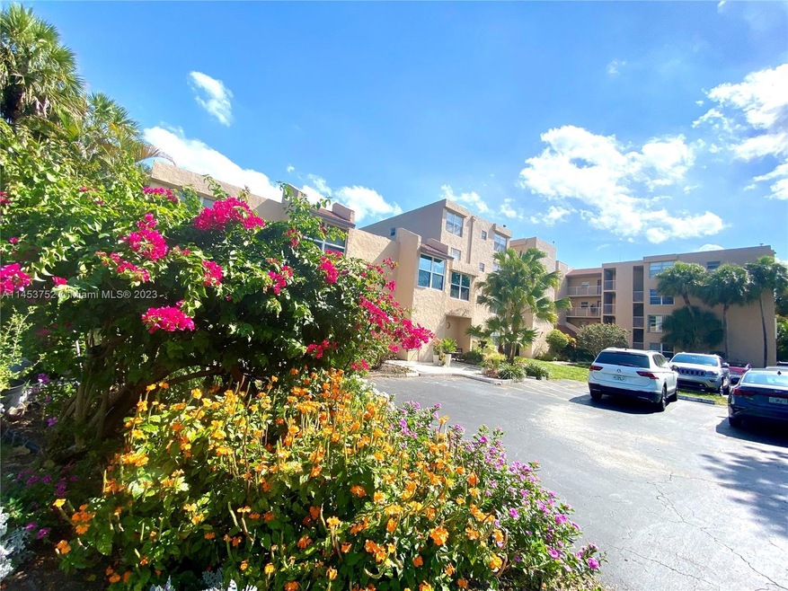 9460 Live Oak Place unit 408, Davie, FL 33324 - photo 1