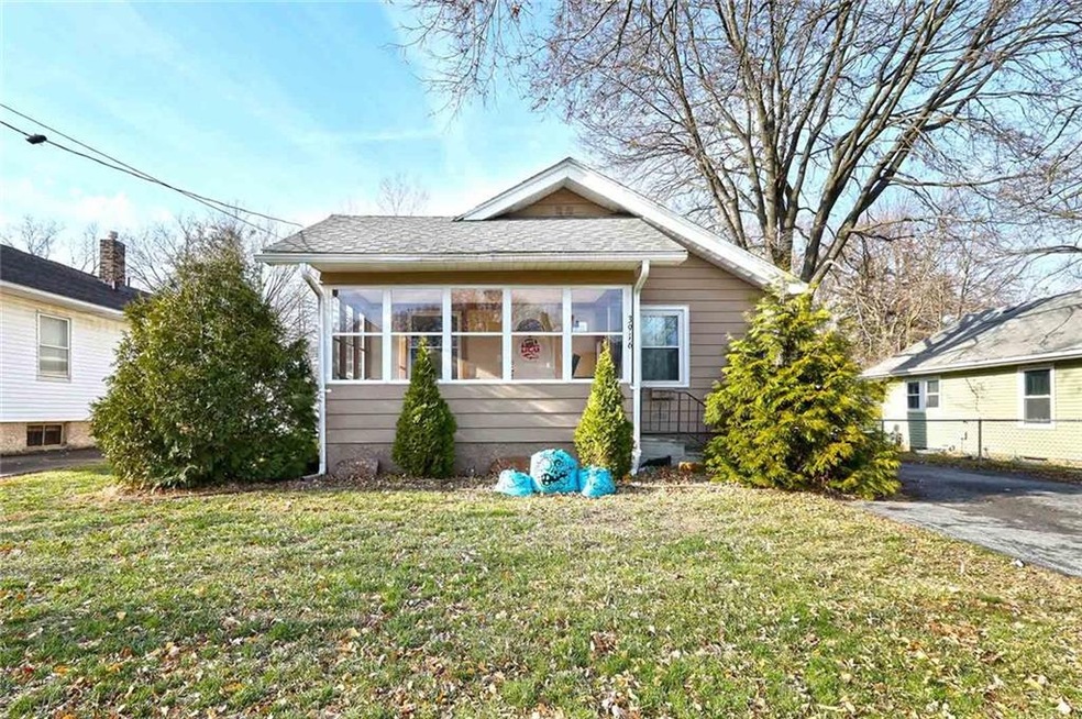 3916 13th St, Des Moines, IA 50313 - photo 1