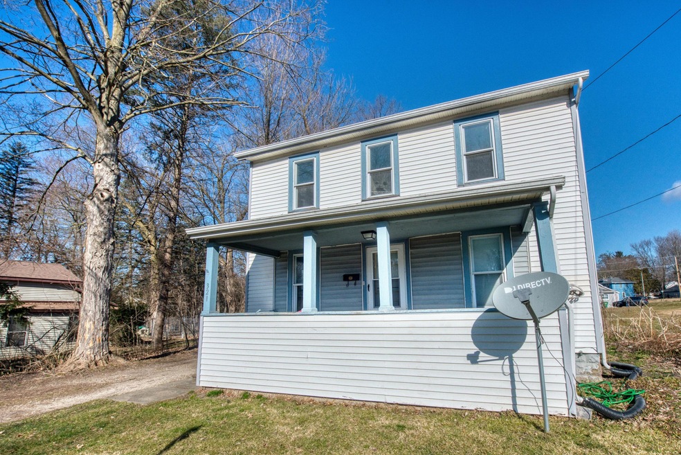 321 Huron St 4