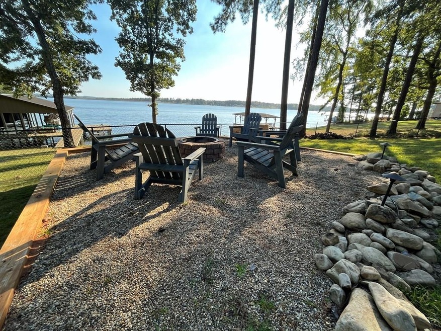 213 Shearwater Rd NE, Milledgeville, GA 31061 - photo 1