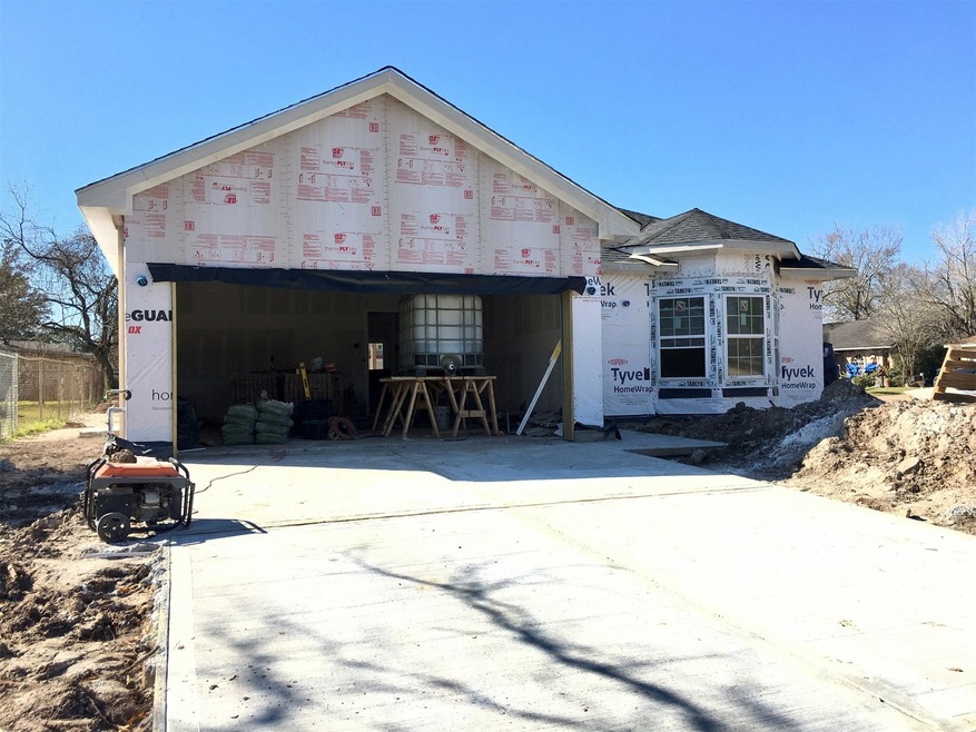 8823 Charney Ln, Houston, TX 77088 - photo 1