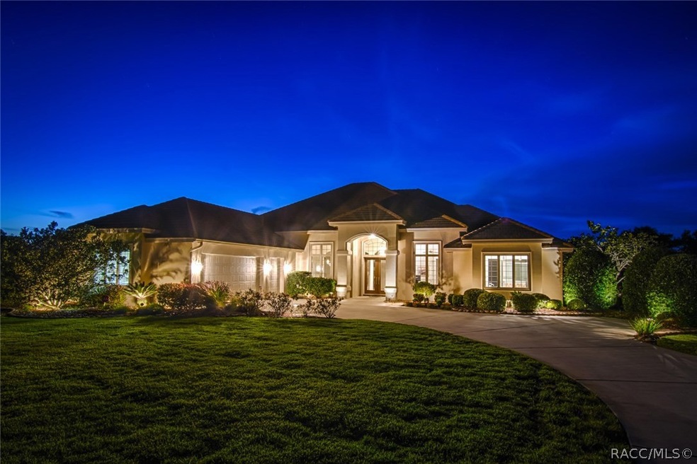 2820 N Crosswater Path - an amazing house to call