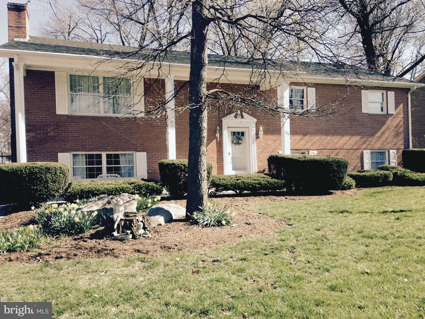 121 Garden Ct, Winchester, VA 22601 - photo 1