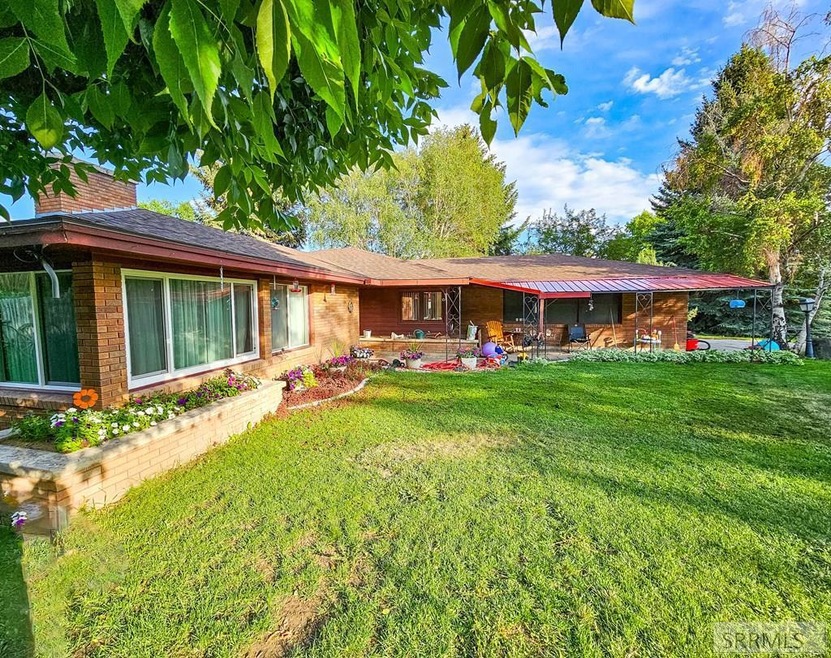 208 Highland Dr, Arco, ID 83213 MLS 2155645