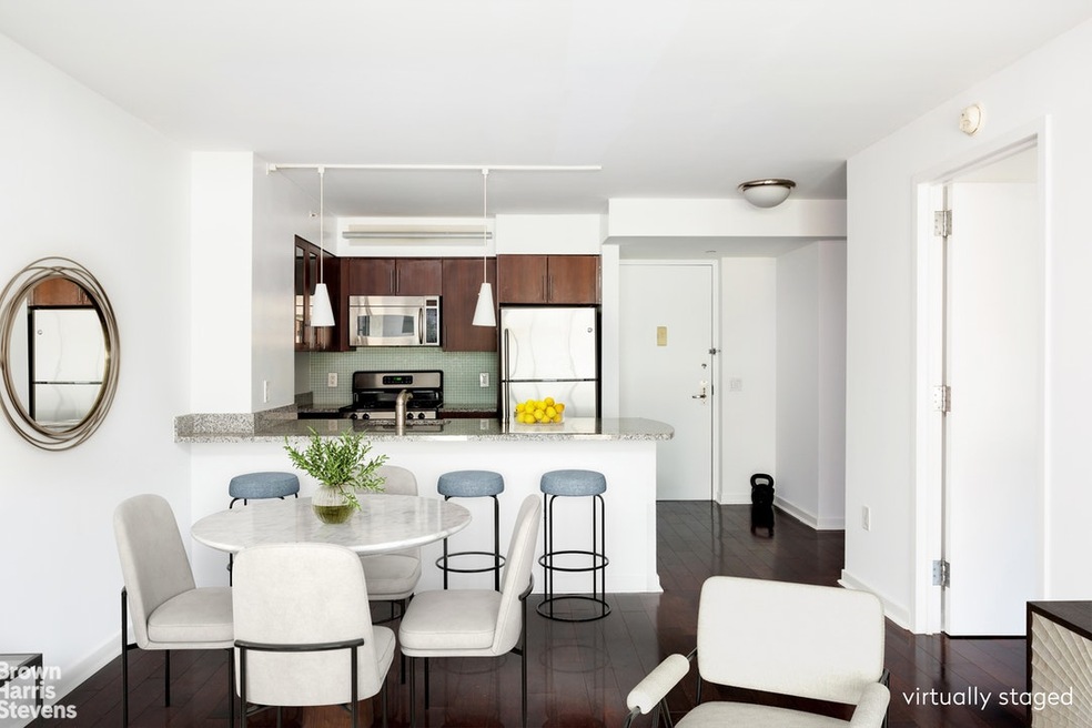 Sold $995,000 • Co-Listing Agent