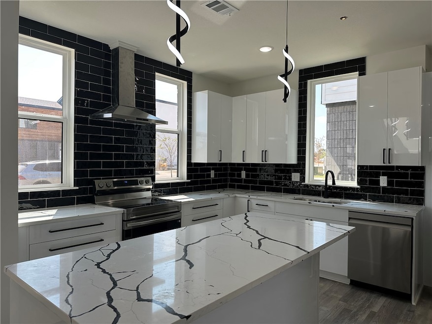 2603 Bonnie Ln, Rogers, AR 72758 - photo 1