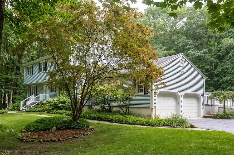 111 Minuteman Rd, Ridgefield, CT 06877 - photo 1