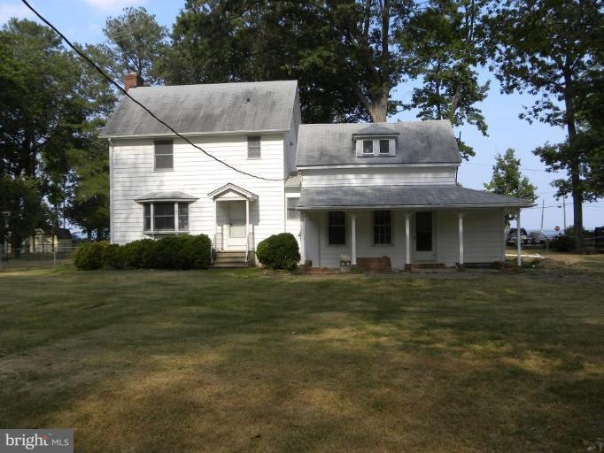 1228 Lossing Ave, Colonial Beach, VA 22443 - photo 1